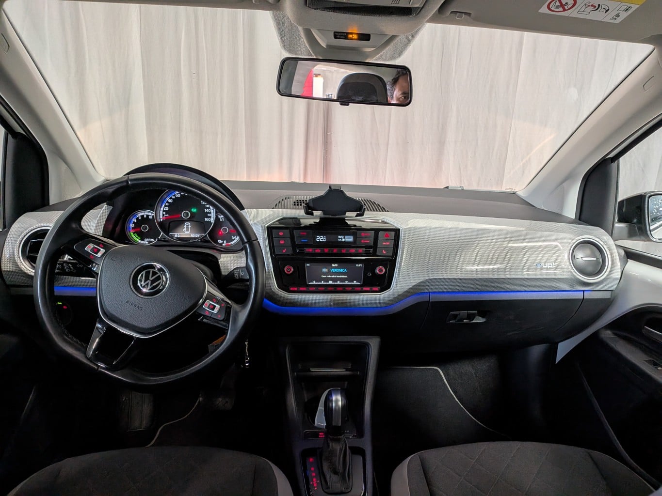 VOLKSWAGEN e-Up! e-up! Style photo