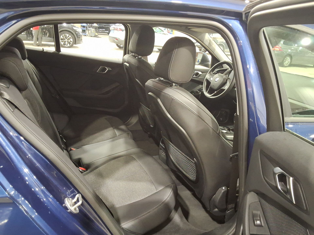 BMW 1 SERIES HATCH 1.5 116D (85KW) photo