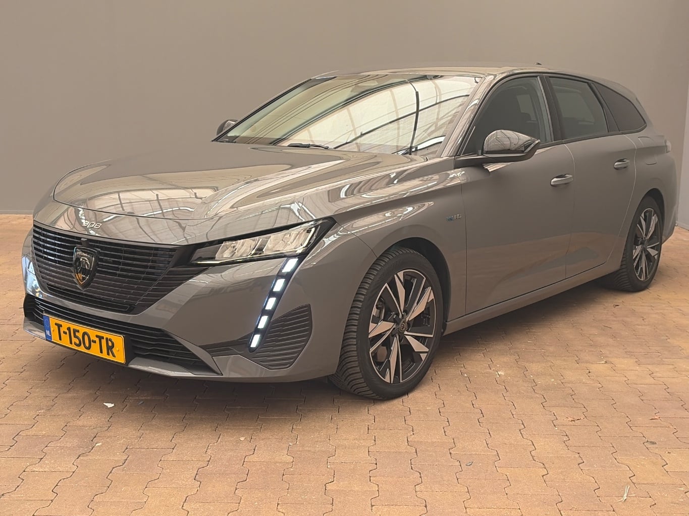 PEUGEOT 308 SW 1.6 PHEV Act. Bns
