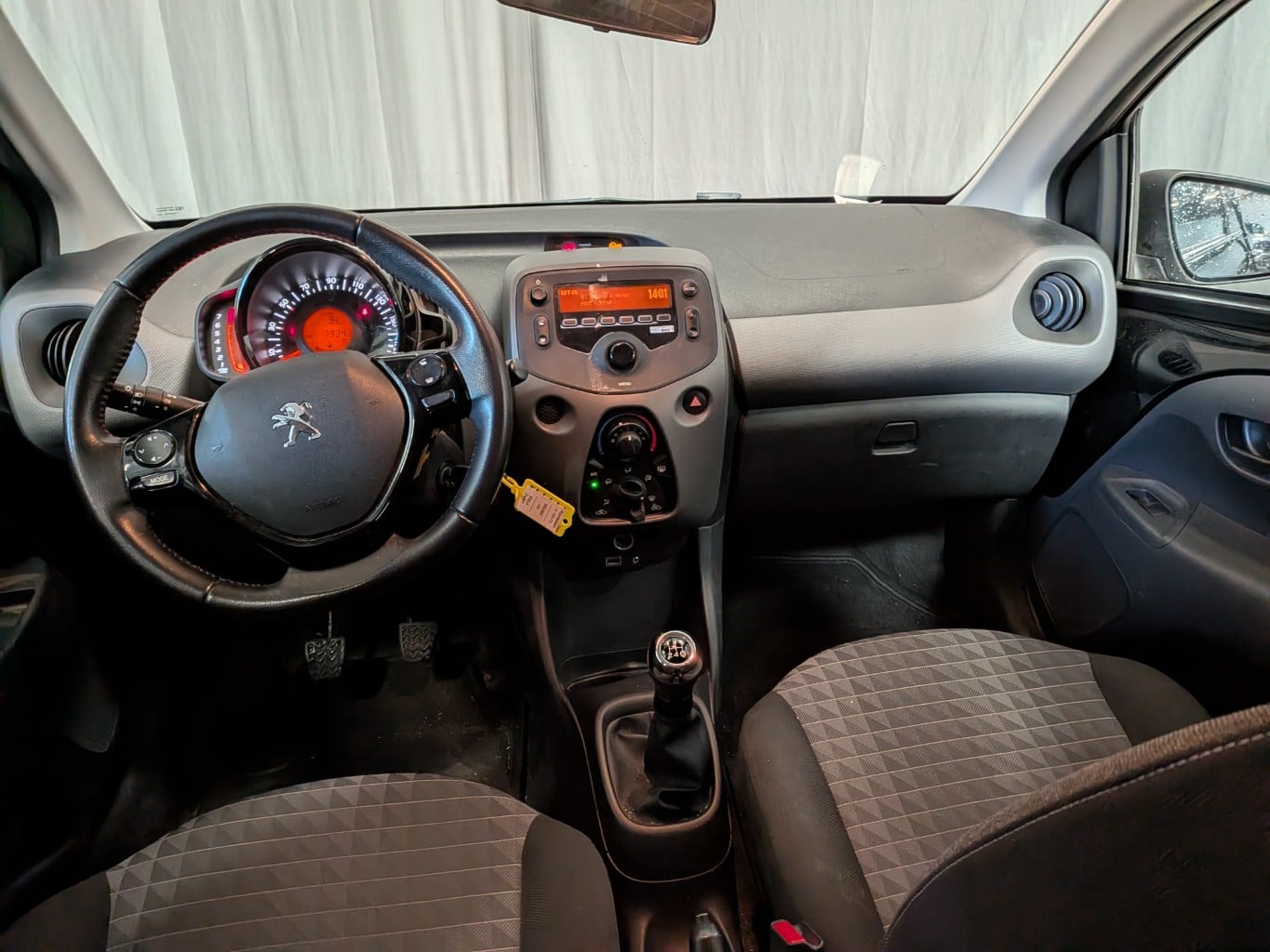 PEUGEOT 108 1.0 e-VTi Active photo