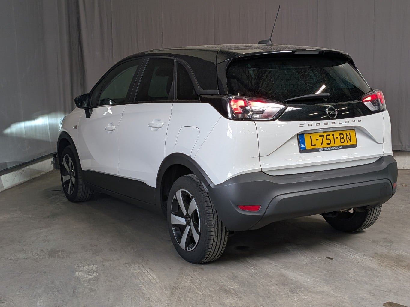 OPEL Crossland 1.2 Turbo Edition photo