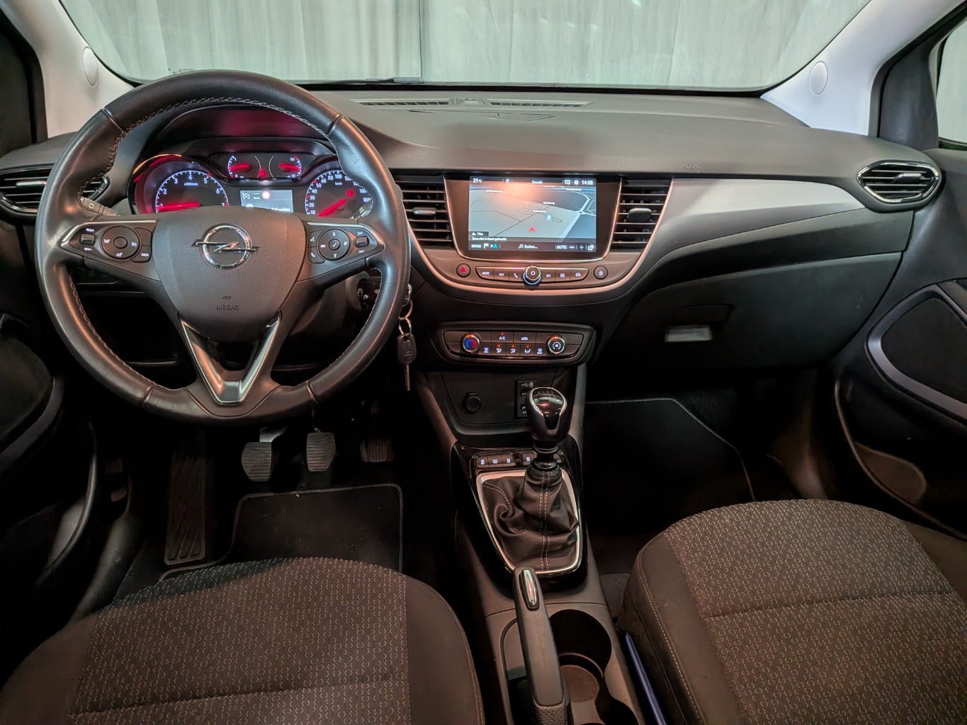 OPEL Crossland 1.2 Turbo Edition photo