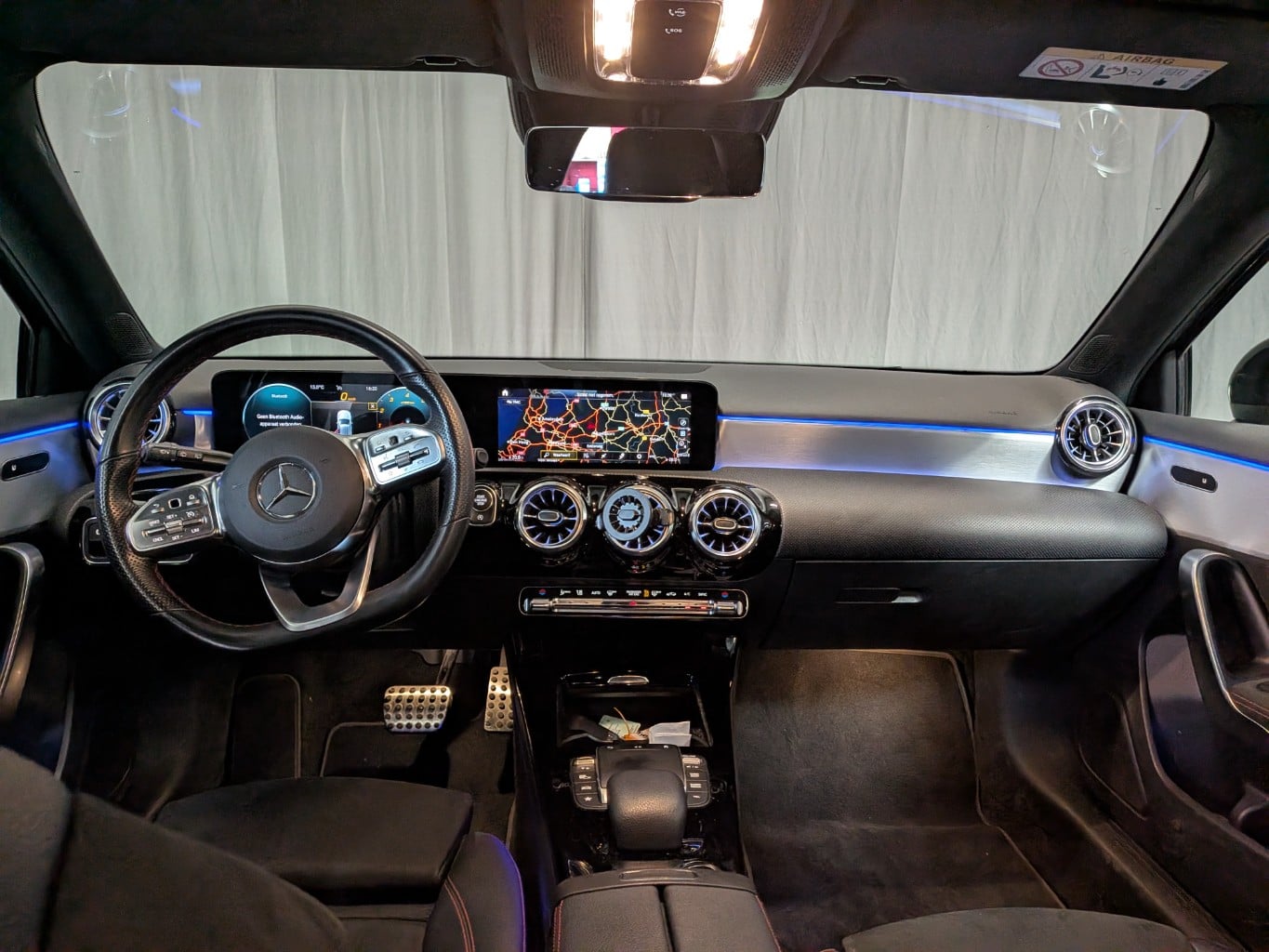 MERCEDES-BENZ A-KLASSE 180 Bns Solution AMG photo