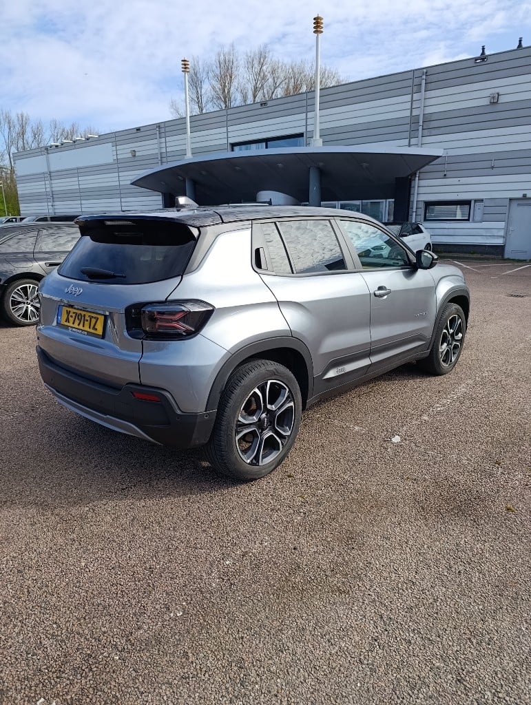 Jeep AVENGER 1st Edition 54kWh photo