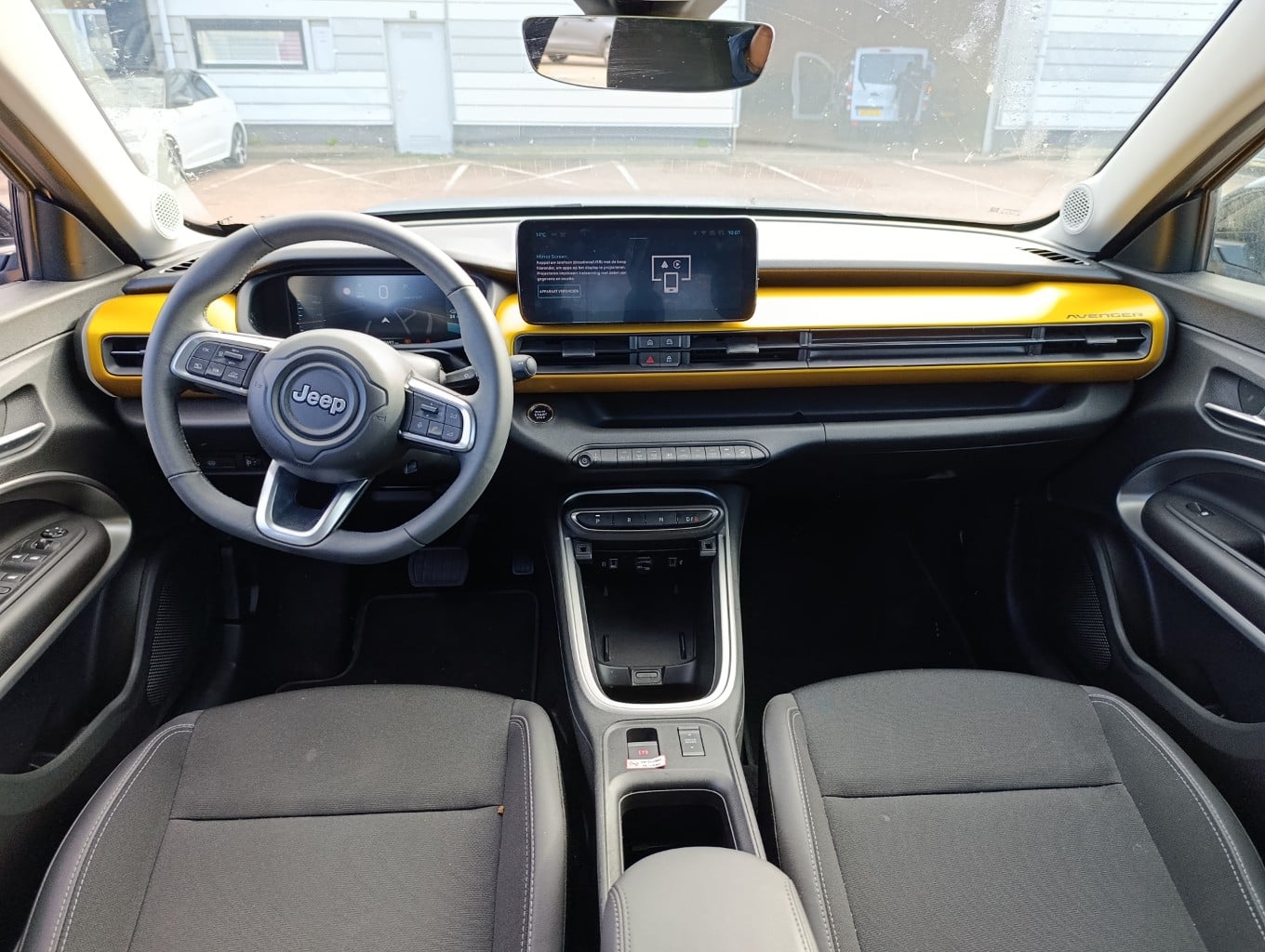 Jeep AVENGER 1st Edition 54kWh photo