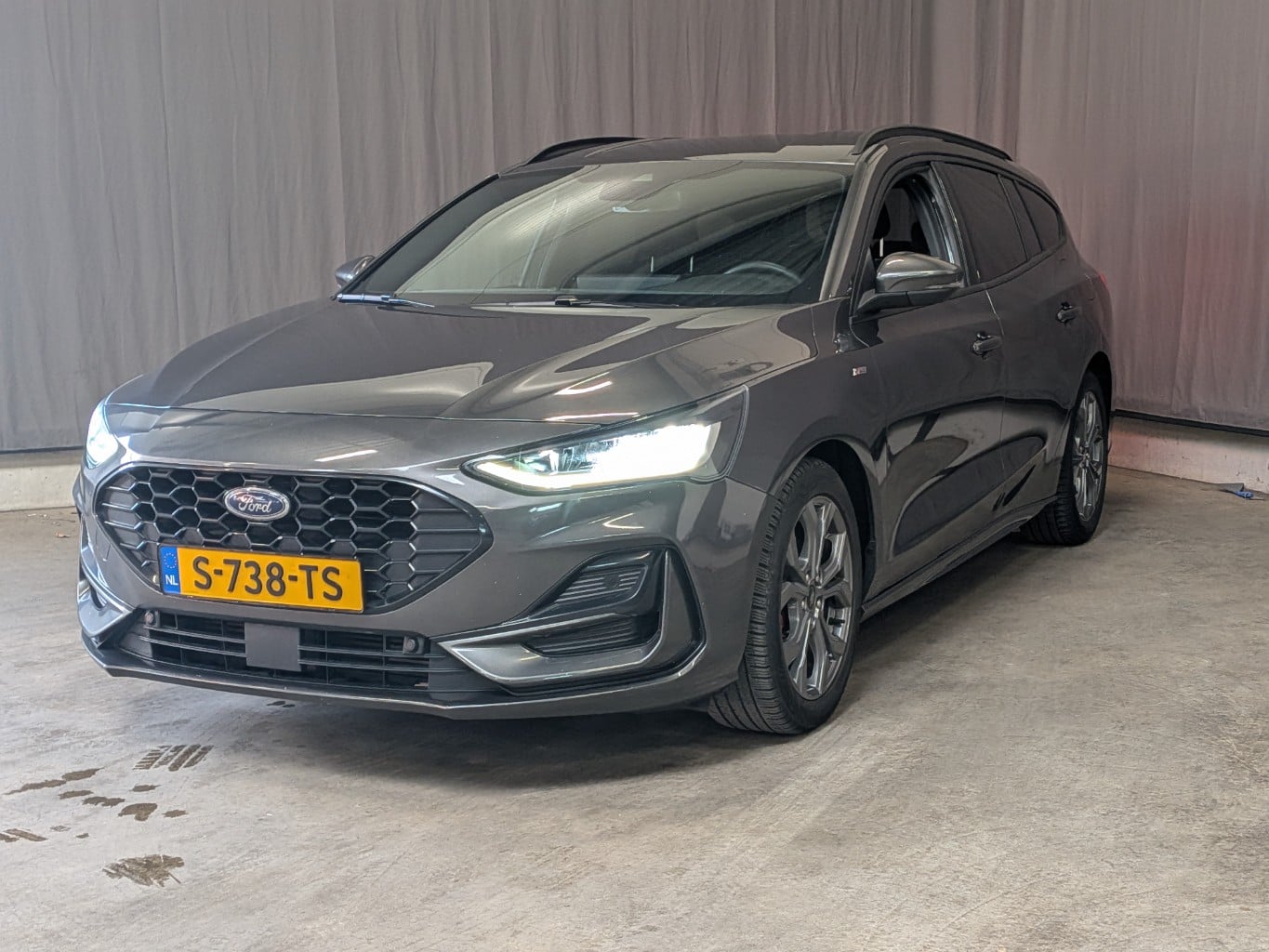 FORD Focus wagon 1.0 EBH ST Line X