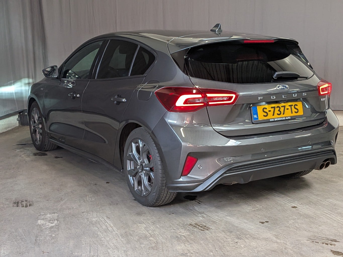 FORD FOCUS 1.0 EBH ST Line X photo