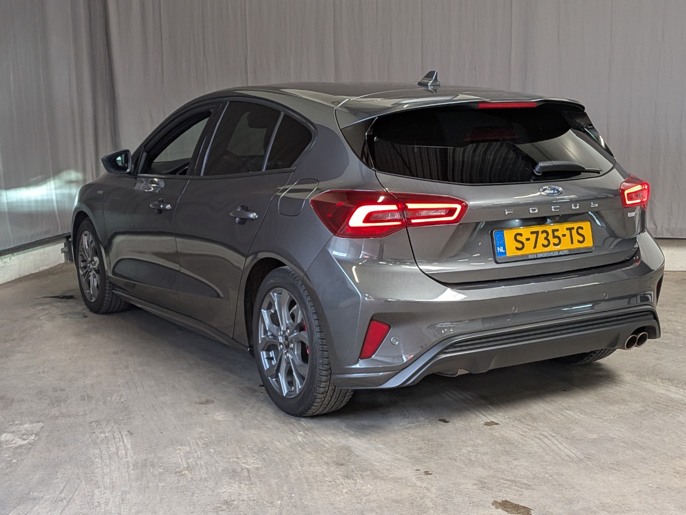 FORD FOCUS 1.0 EBH ST Line X photo