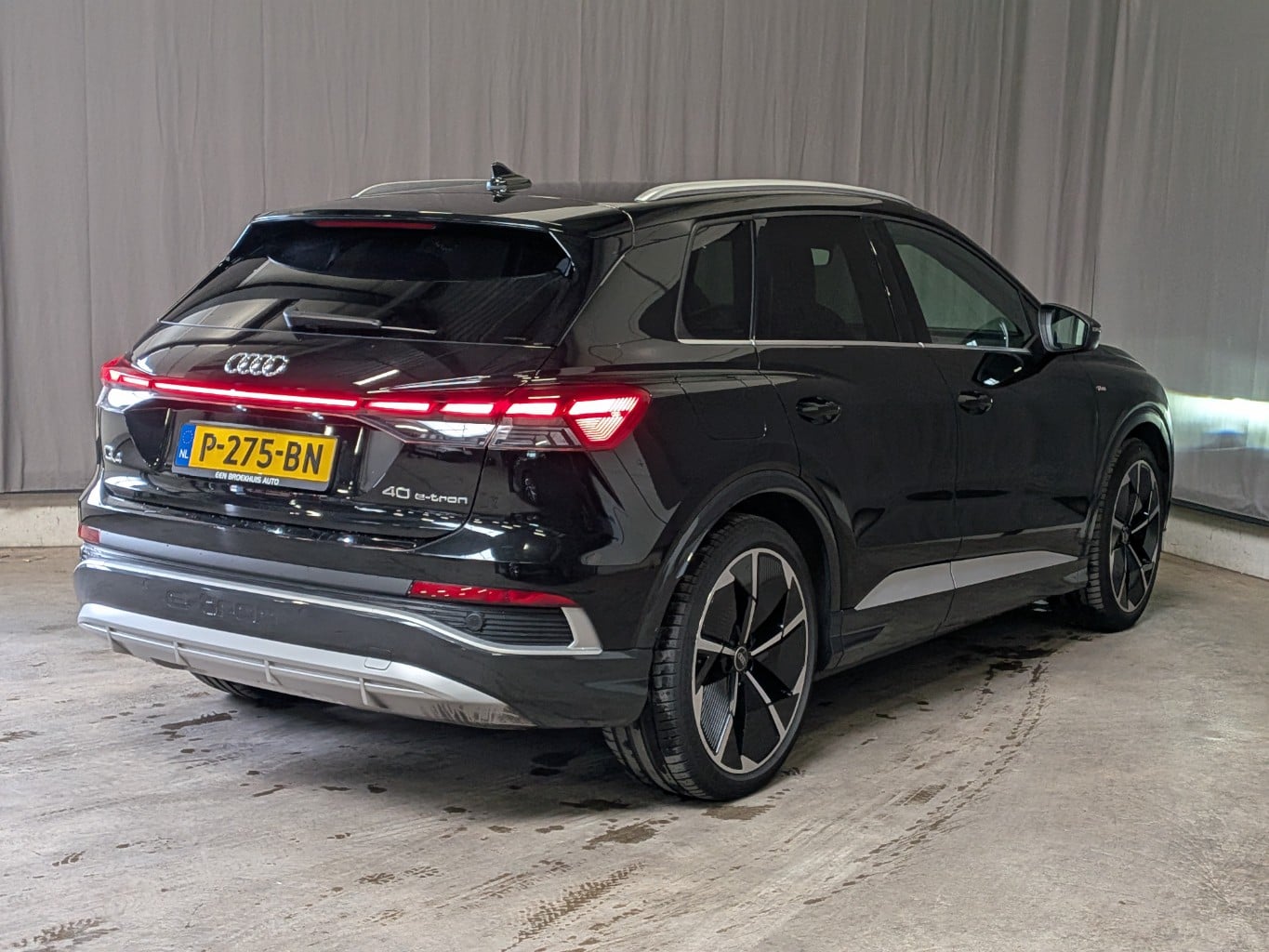 AUDI Q4 e-tron 40 L ed S Com 77 kWh photo