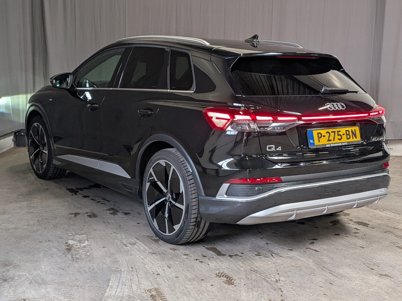 AUDI Q4 e-tron 40 L ed S Com 77 kWh photo