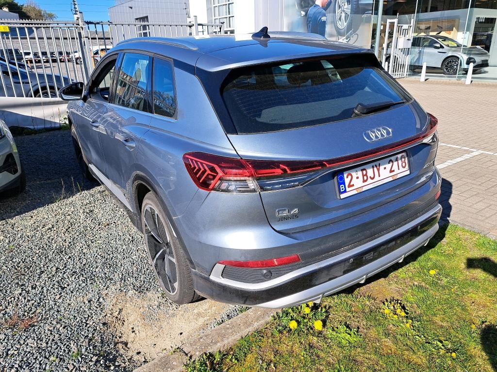 AUDI Q4 E-TRON BEV 82KWH 40 S LINE AUTO photo