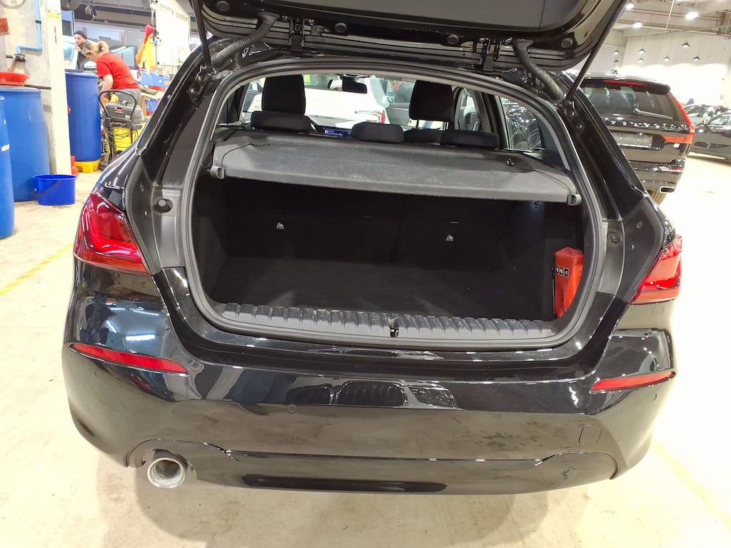 BMW 1 SERIES HATCH 1.5 116D (85KW) photo