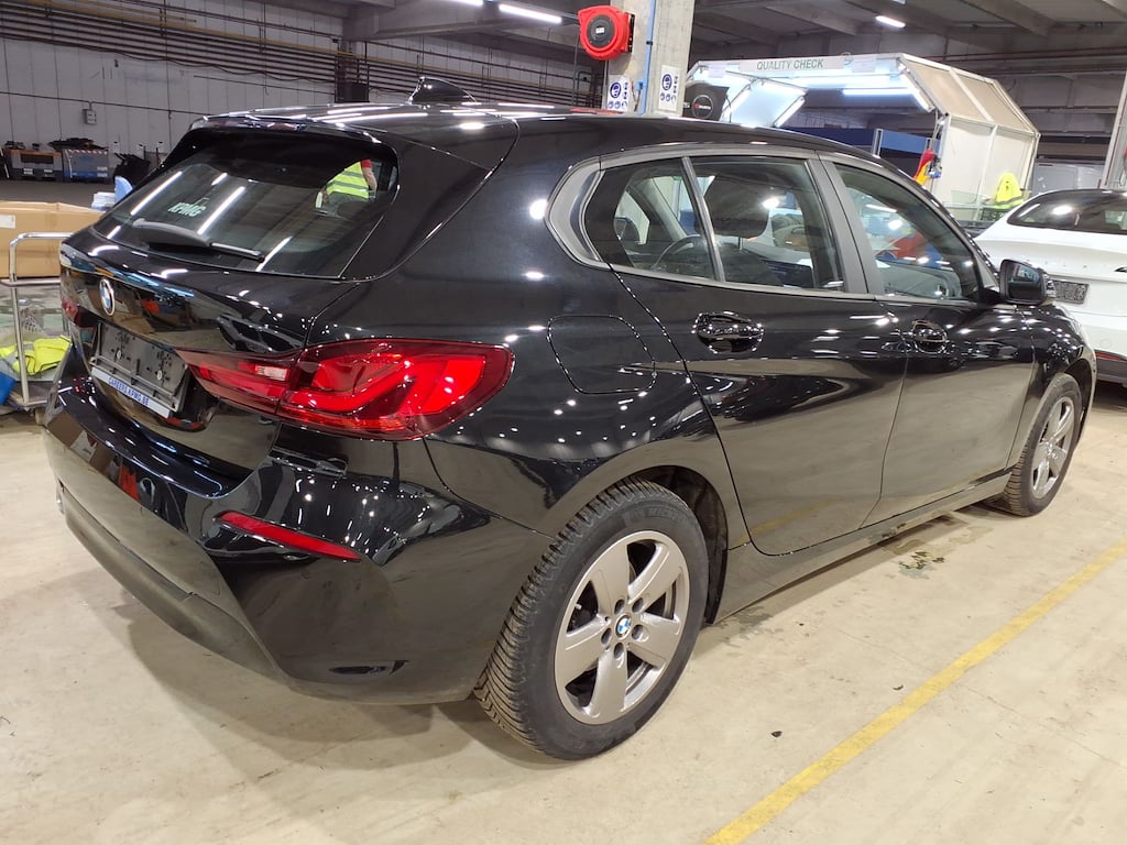 BMW 1 SERIES HATCH 1.5 116D (85KW) photo