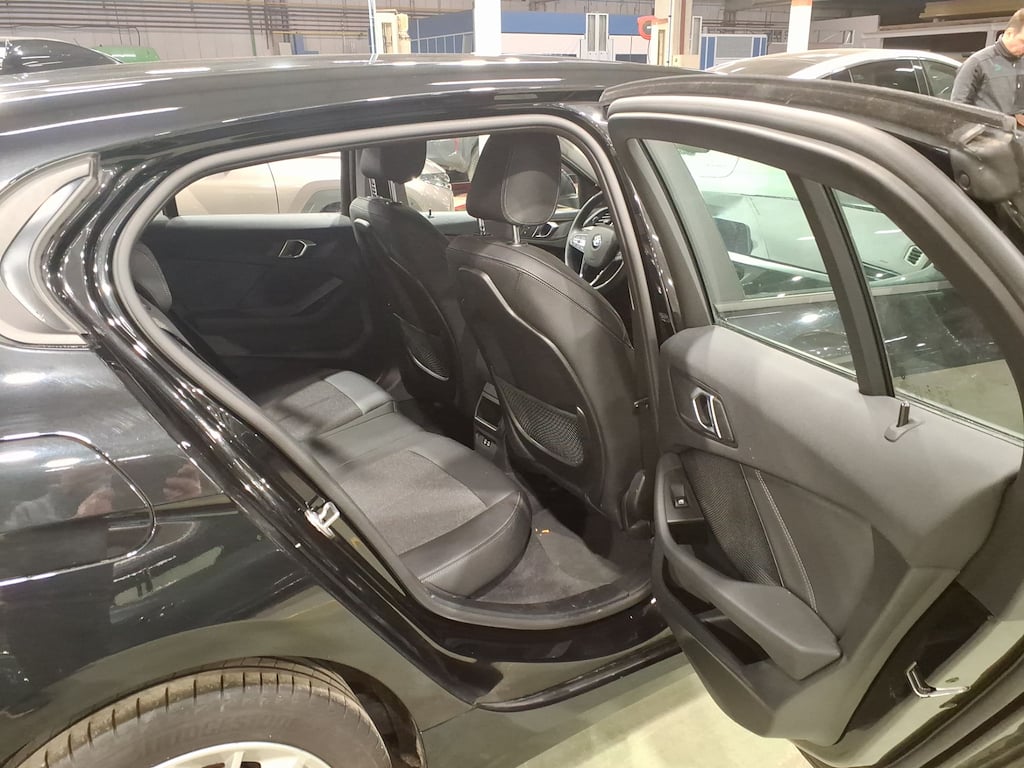 BMW 1-serie 1.5 116DA (85KW) photo