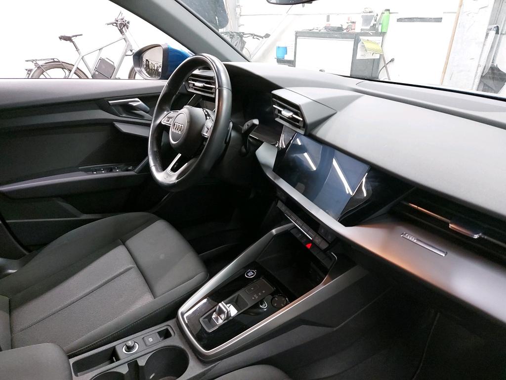 AUDI - AUD A3 SB 30 TFSi 110PK S-Tronic Attraction Business Edition Pack Business &amp; Rear Park Sensors  * PETROL * photo