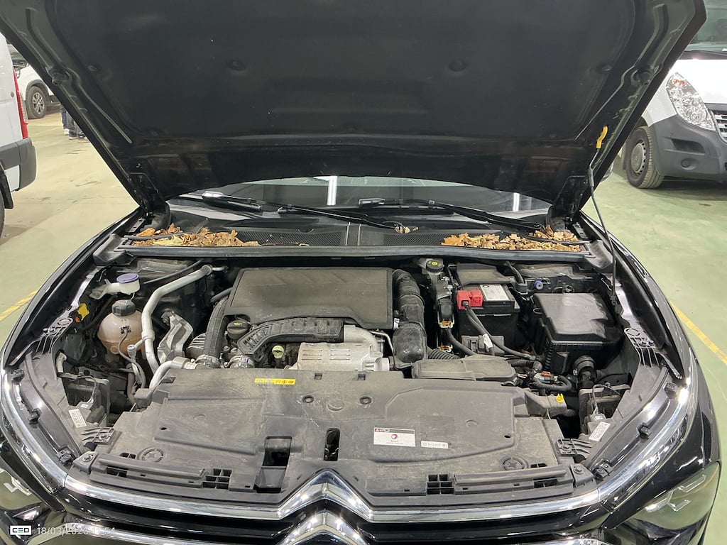 CITROAu2039N C5 X 1.2 PURETECH 130 S&amp;S EAT8 FEEL AT photo