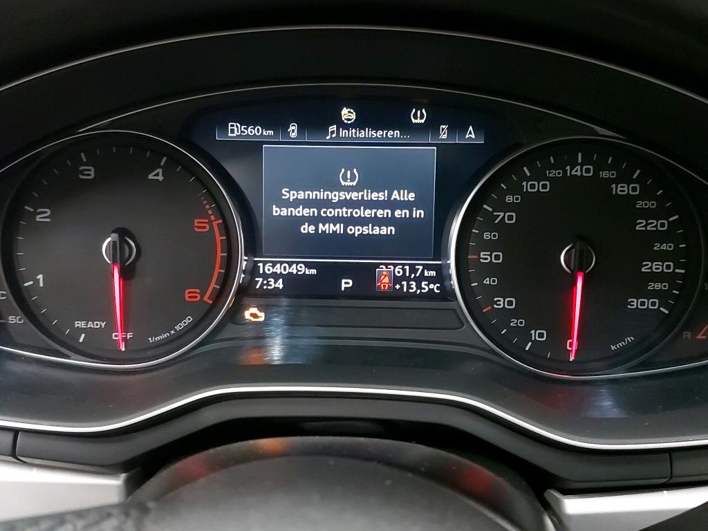 AUDI - AUD A4 AVANT 30 TDi 136PK S-Tronic Advanced Business Edition &amp; Pack Business &amp; Towing Hook photo