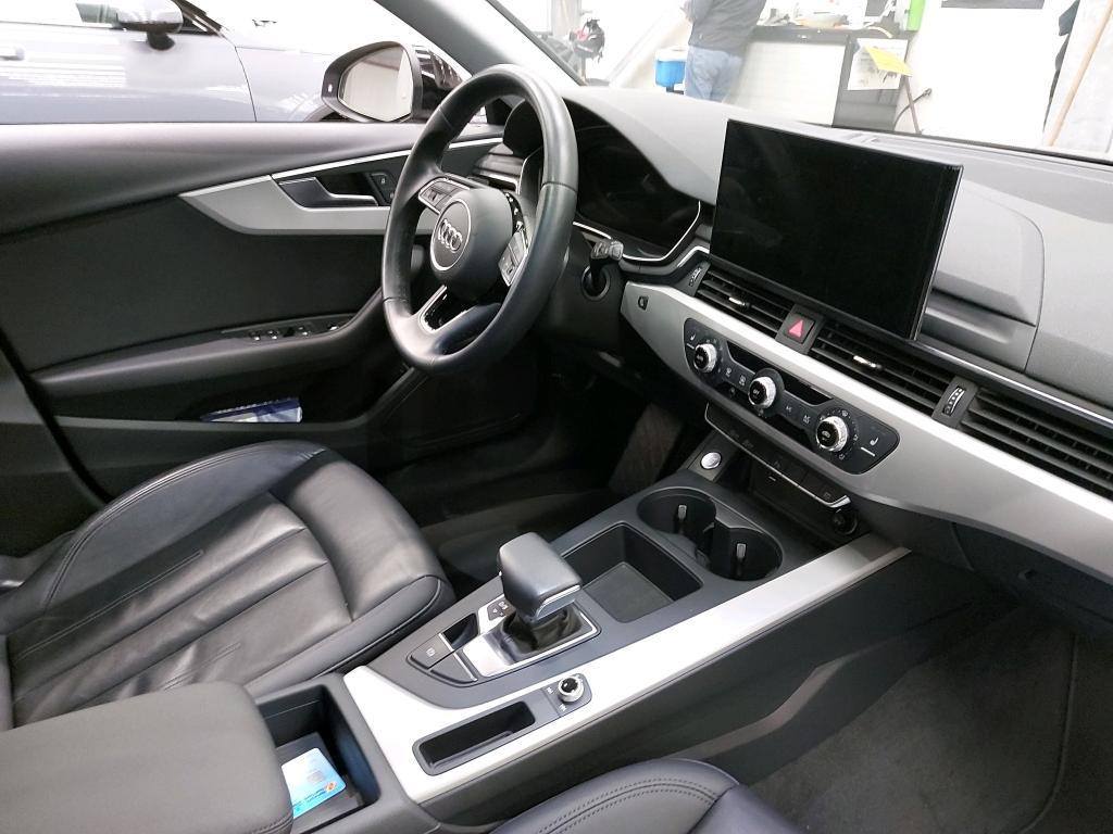 AUDI - AUD A4 AVANT 30 TDi 136PK S-Tronic Business Edition Pack Business Plus photo