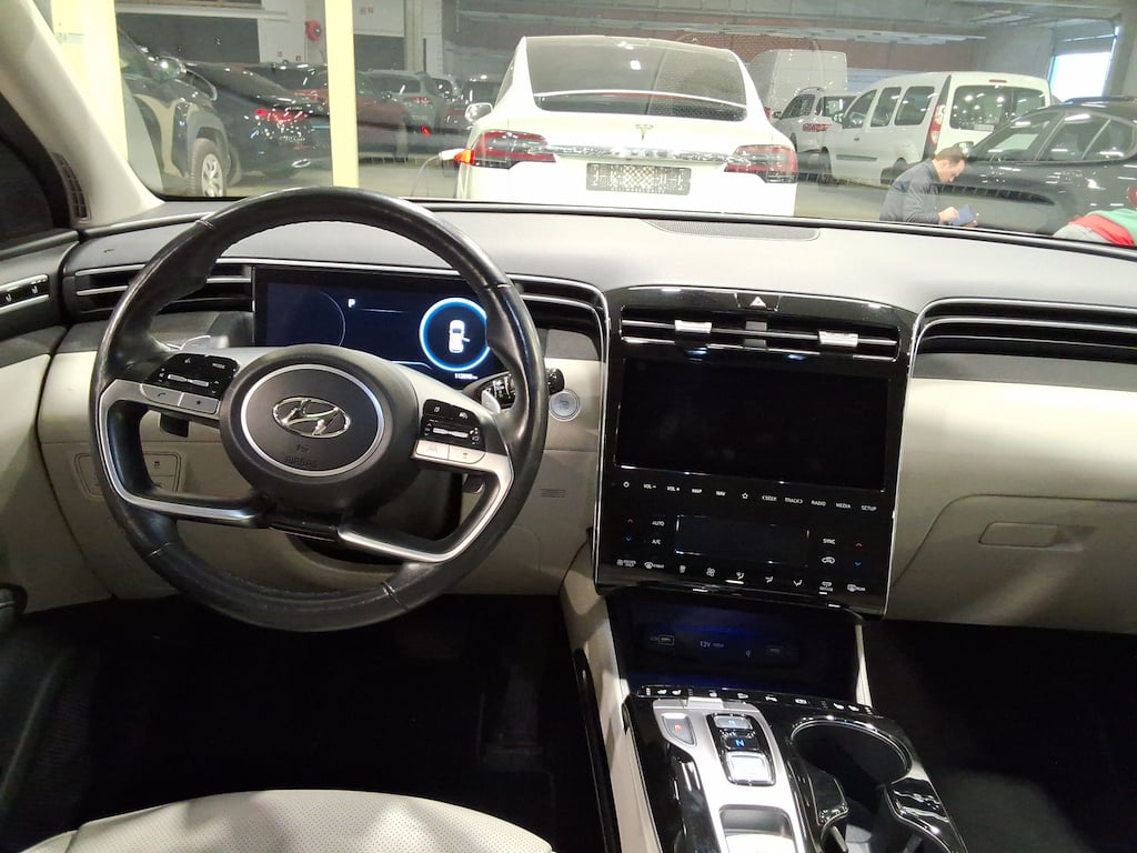 HYUNDAI TUCSON 1.6 T-GDI PHEV 4WD SHINE AUTO photo