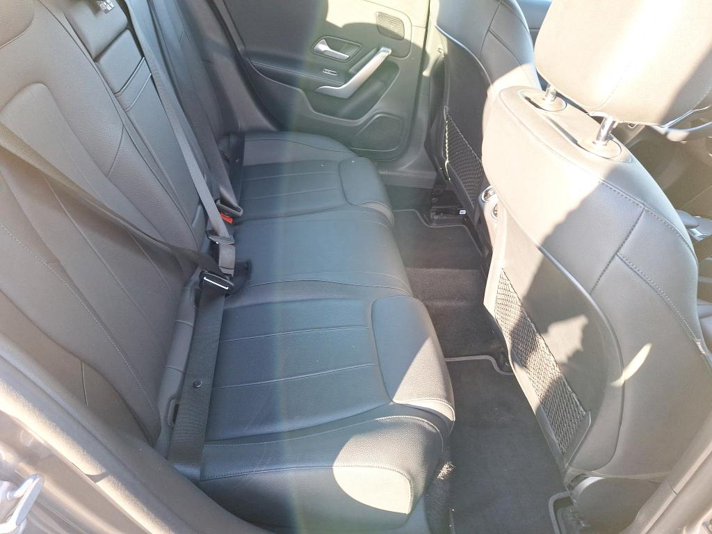 MERCEDES-BENZ A-CLASS LIMOUSINE 1.3 A 250 E BUSINESS SOLUTION DCT photo