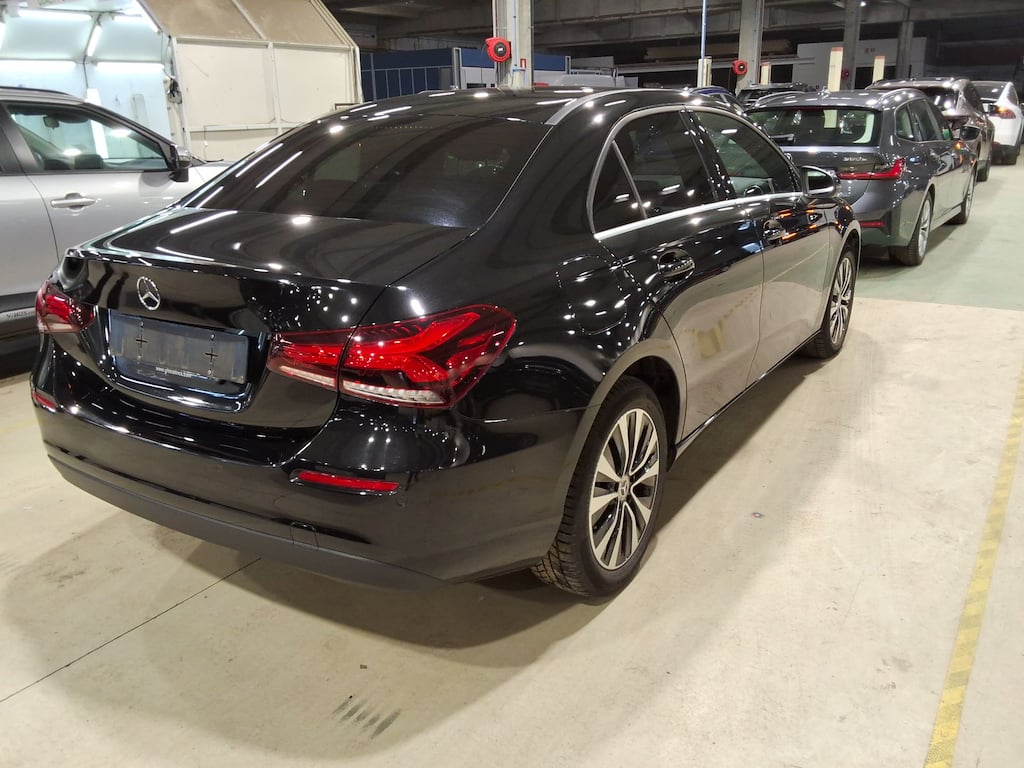 MERCEDES-BENZ A-CLASS LIMOUSINE 1.3 A 250 E BUSINESS SOLUTION DCT photo