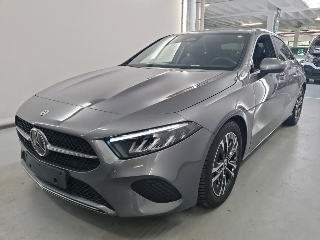MERCEDES-BENZ A-CLASS LIMOUSINE 2.0 A 180 D BUSINESS LINE DCT
