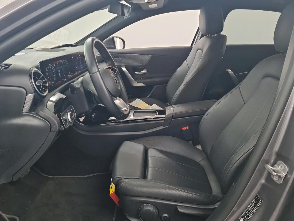 MERCEDES-BENZ A-CLASS LIMOUSINE 2.0 A 180 D BUSINESS LINE DCT photo