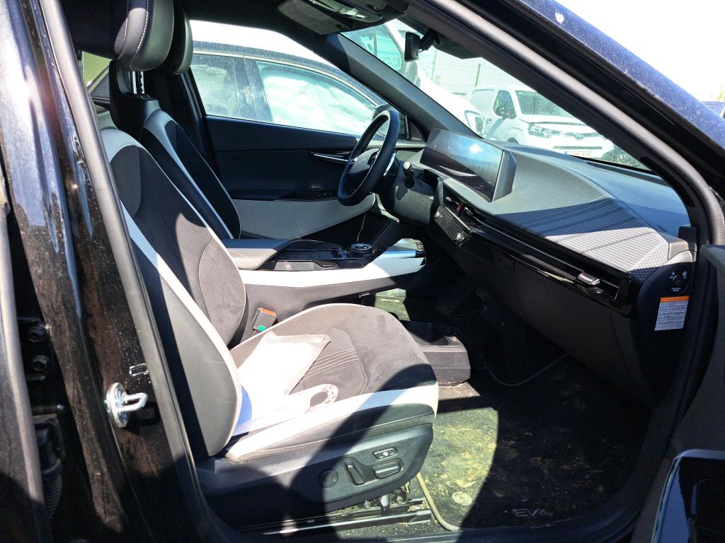 KIA - KIA EV6 BEV 77.4Kwh GT Line  229PK         ***       TOTAL LOSS       ***              Pack Premium &amp; Drive Assist Pack &amp; Foldable Trailer Hook   * ELECTRIC * photo