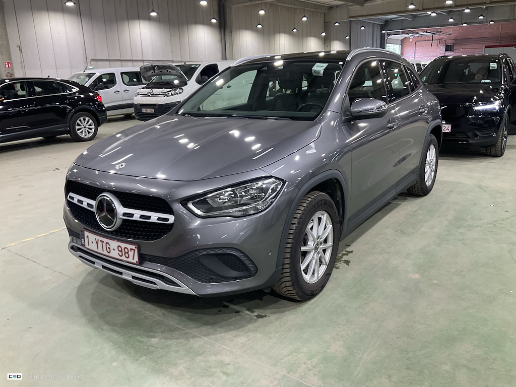 MERCEDES-BENZ GLA 2.0 GLA 180 D DCT BUSINESS SOLUTION