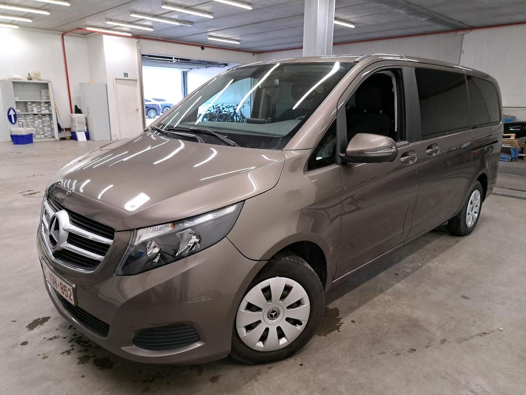 MERCEDES - MER V-KLASSE 200 d 136PK A2 With Easy Pack Electric Door &amp; 3 Comfort Seats On 3rd &amp; 2nd Row &amp; Garmin Map Pilot &amp; TempoMat &amp;  Pack Parking II