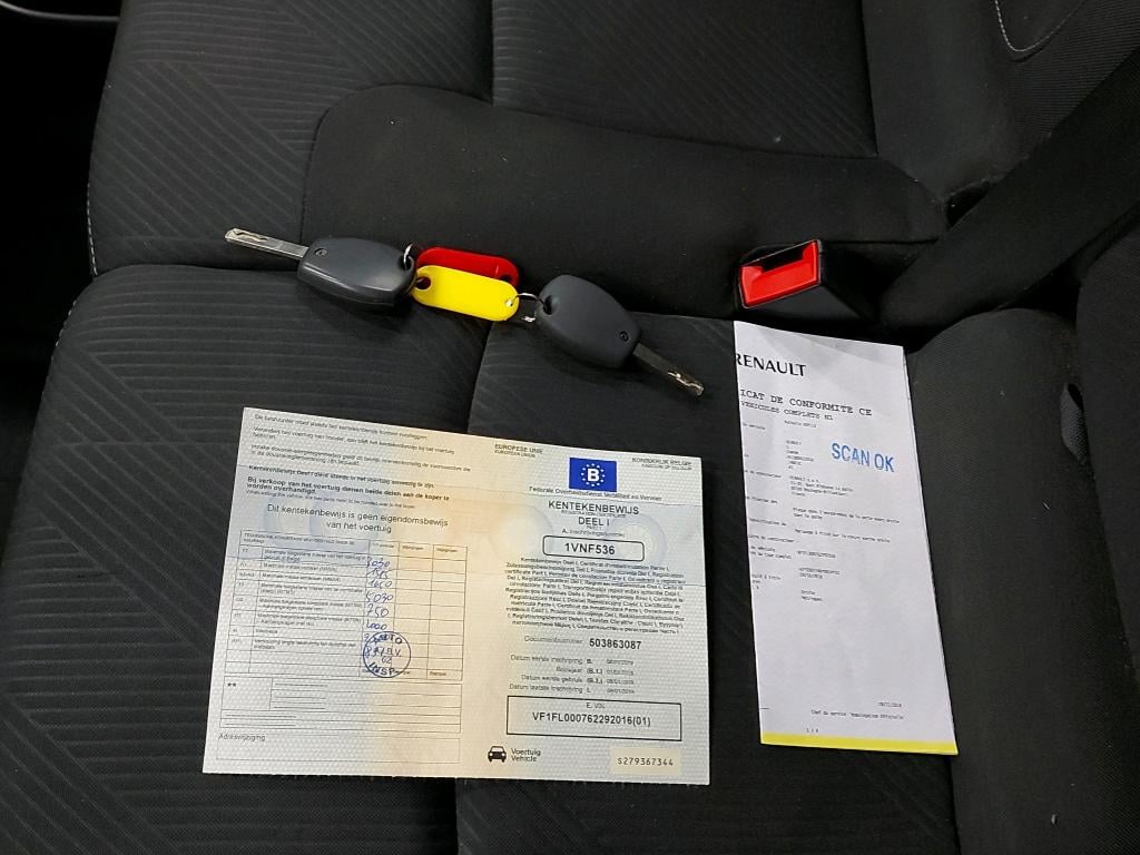 RENAULT - REN TRAFIC B/F L2H1 dCi 95PK ST Grand Confort 2.9T With Media Nav &amp; Trafic I Pack &amp;  Rear Park Sensors photo