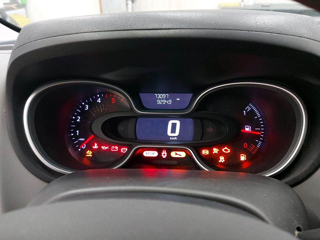 RENAULT - REN TRAFIC B/F L2H1 dCi 95PK ST Grand Confort 2.9T With Media Nav &amp; Trafic I Pack &amp;  Rear Park Sensors photo