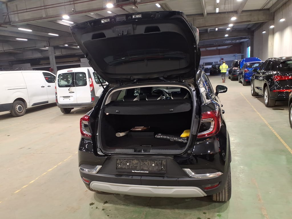 RENAULT Captur 1.6 E-TECH HYBRID 143 TECHNO photo