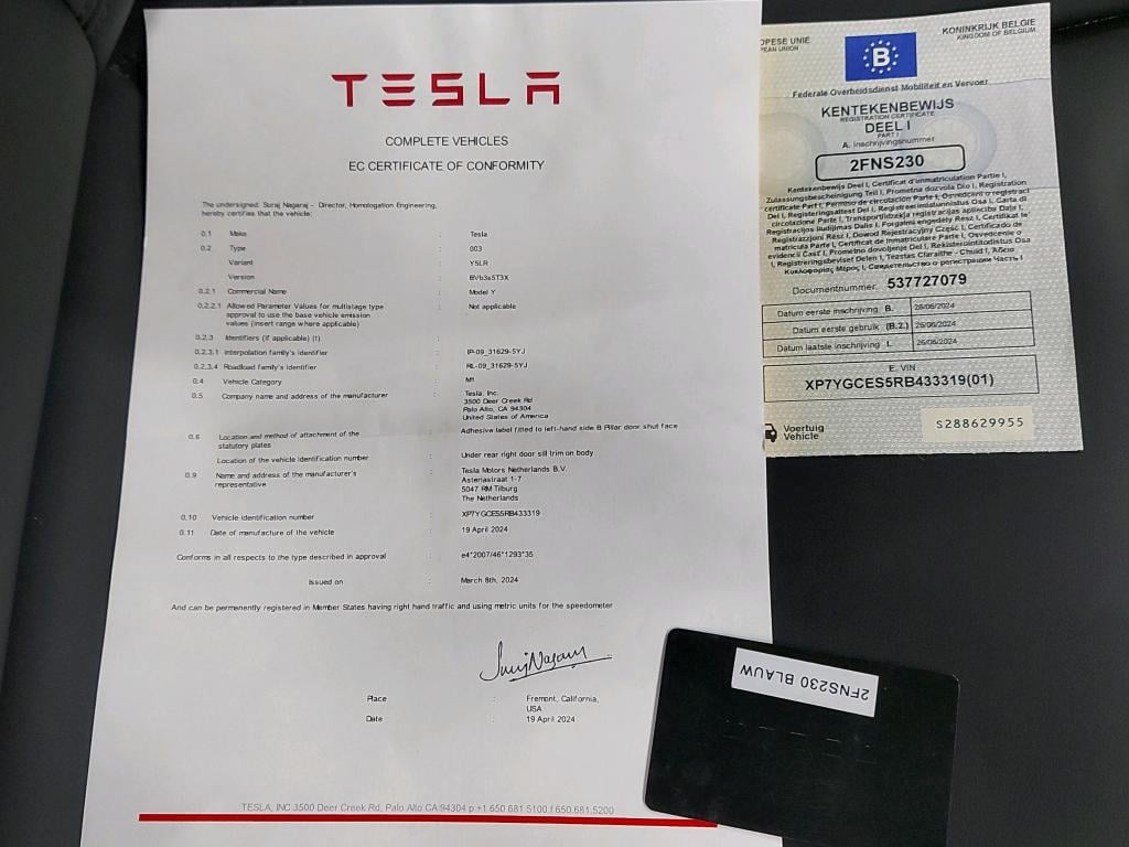 TESLA - TES MODEL Y Long Range RWD 347PK With 20Inch    ***      ONLY PART I REGISTRATION AVAILABLE   !  NUR TEIL I FAHRZEUGBRIEF   !      *** *  ELECTRIC * photo