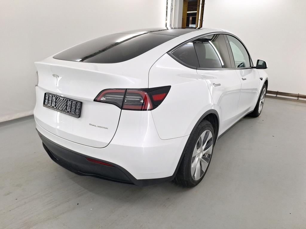 TESLA MODEL Y BEV LONG RANGE AUTO 4WD photo