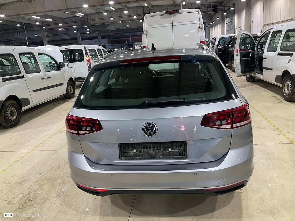 VOLKSWAGEN PASSAT VARIANT 1.5 TSI OPF VARIANT STYLE photo