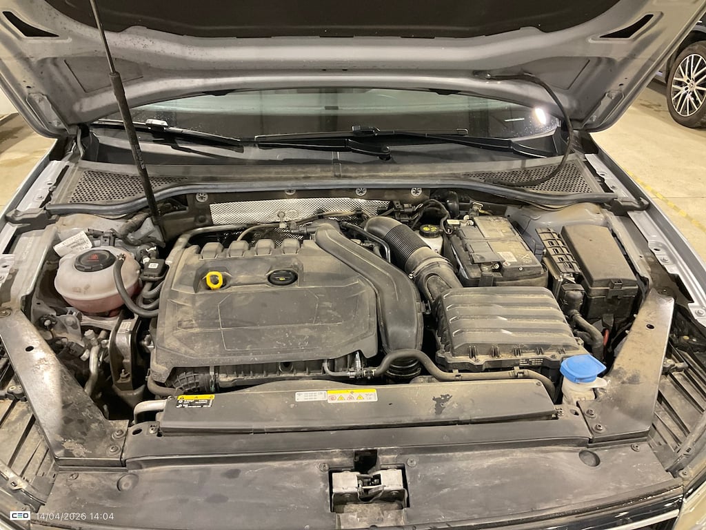 VOLKSWAGEN PASSAT VARIANT 1.5 TSI OPF VARIANT STYLE photo