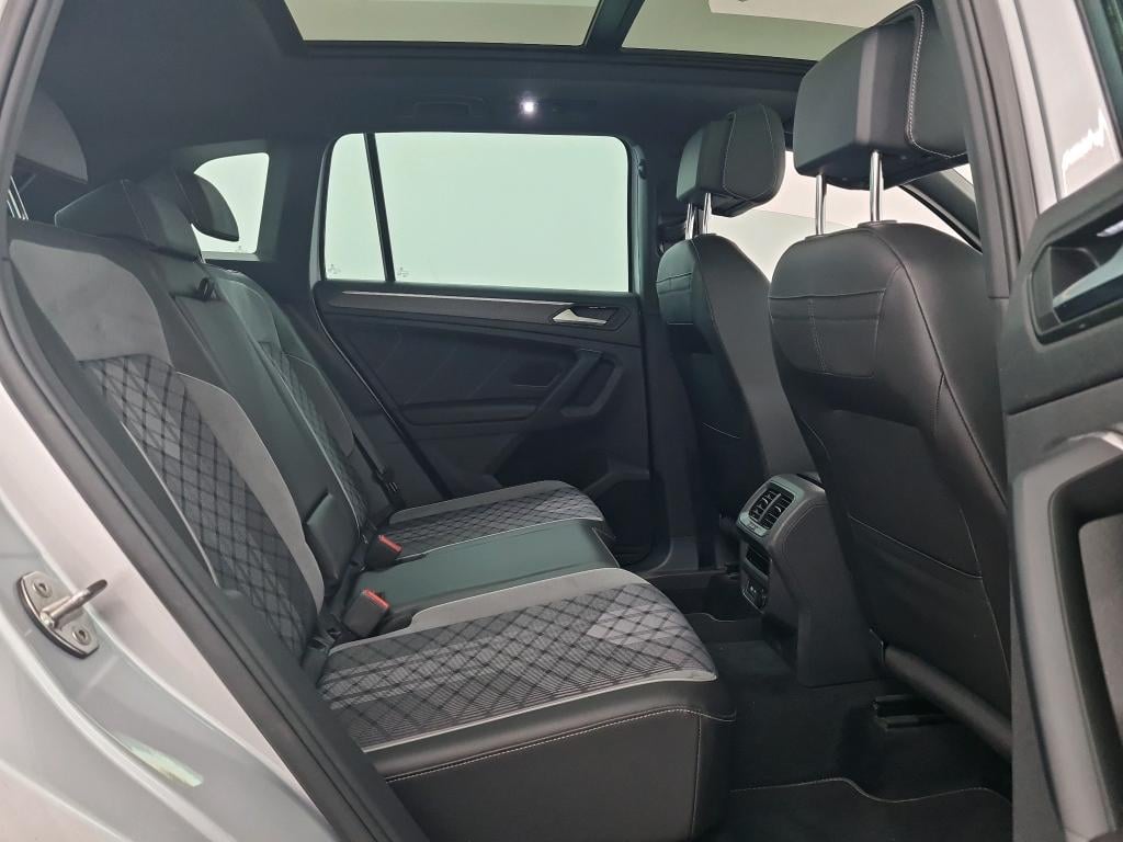 VOLKSWAGEN TIGUAN 1.4 EHYBRID R-LINE BUSINESS P DSG photo