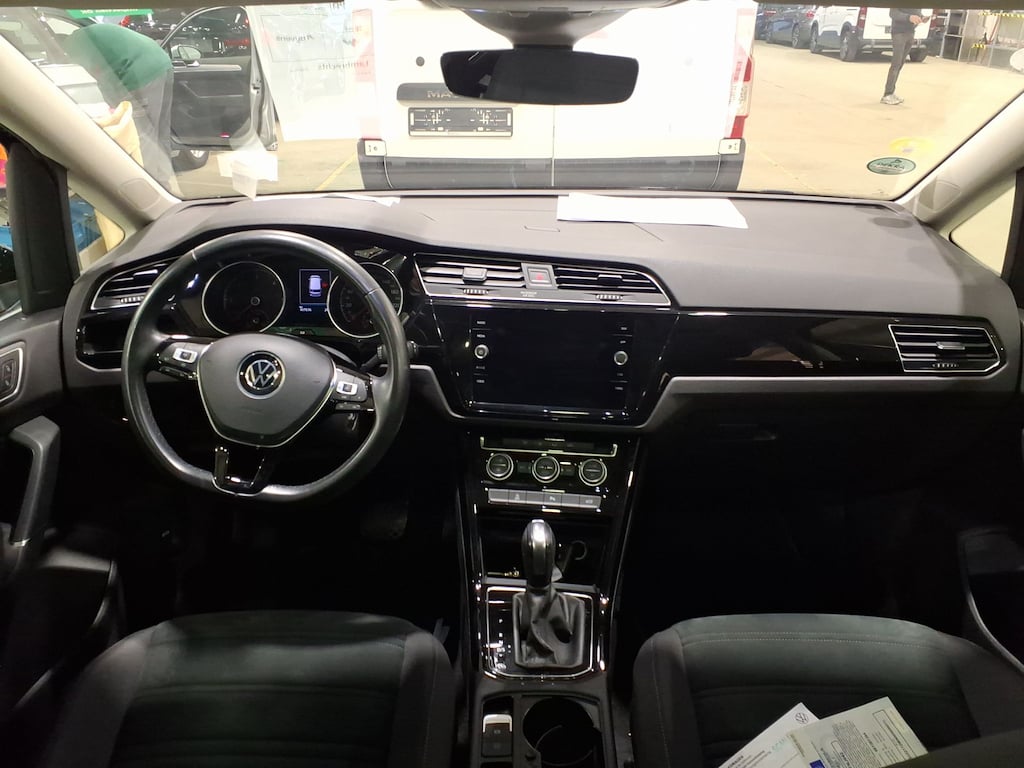 VOLKSWAGEN TOURAN DIESEL - 2015 2.0 TDi SCR Highline DSG (EU6.2) photo