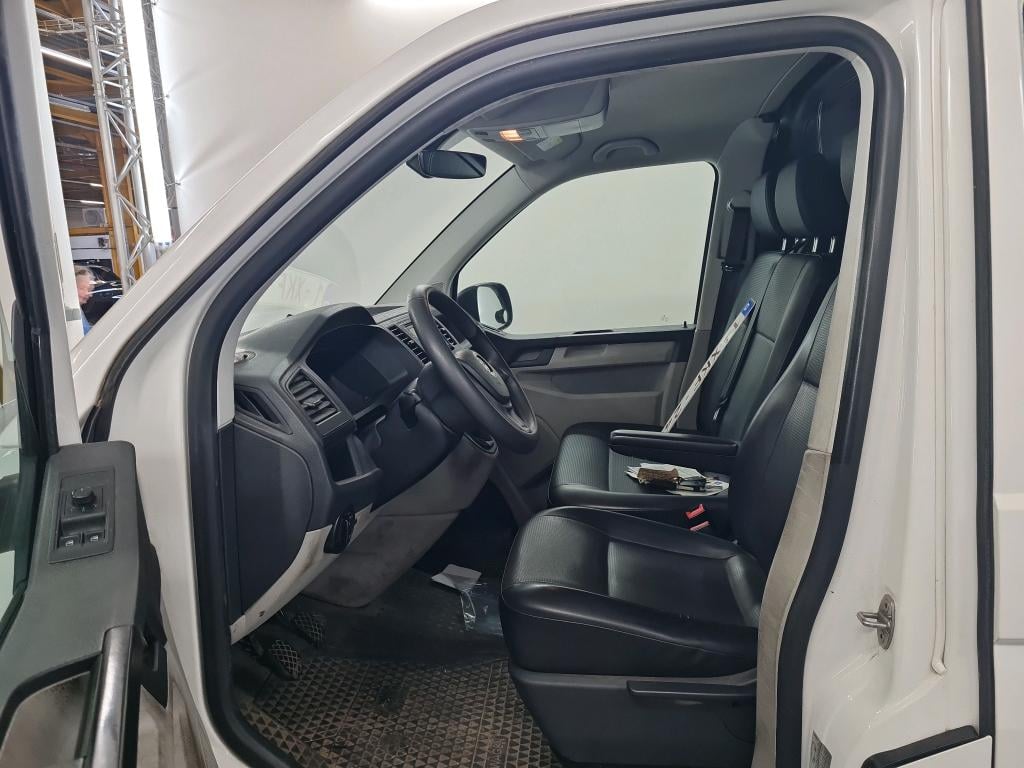 VOLKSWAGEN TRANSPORTER 1400 FOU SWB DSL - 2.0 TDi SCR BMT photo