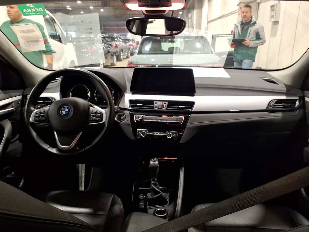 BMW X2 1.5 XDRIVE25E PHEV 162KW) photo