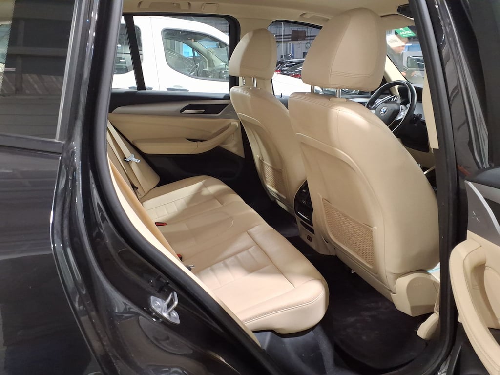 BMW X3 2.0 SDRIVE18D (100KW) AUTO photo