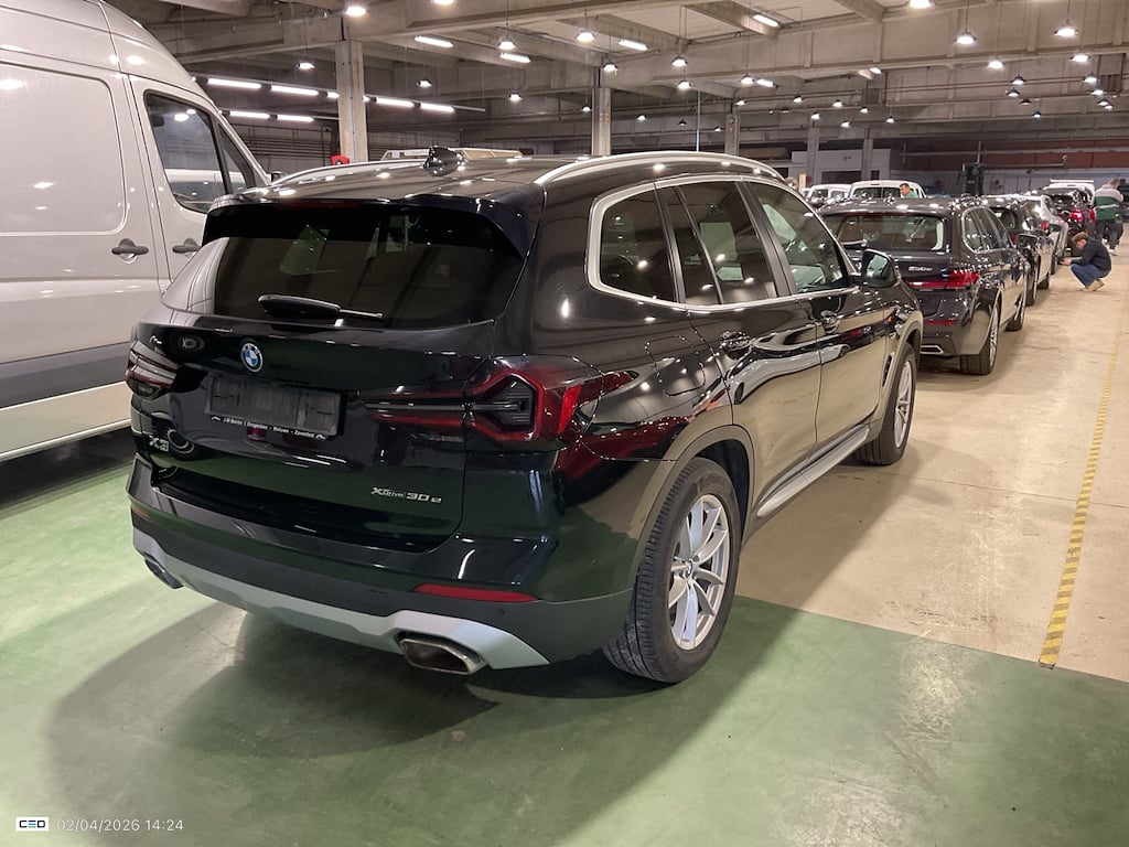 BMW X3 2.0 XDRIVE30E (135KW) AUTO photo