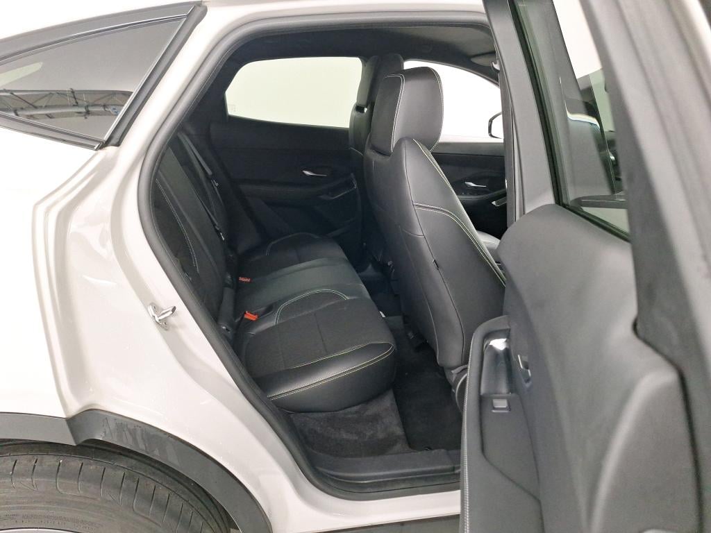 JAGUAR E-PACE 2.0 D150 R-DYNAMIC AUTO 4WD photo