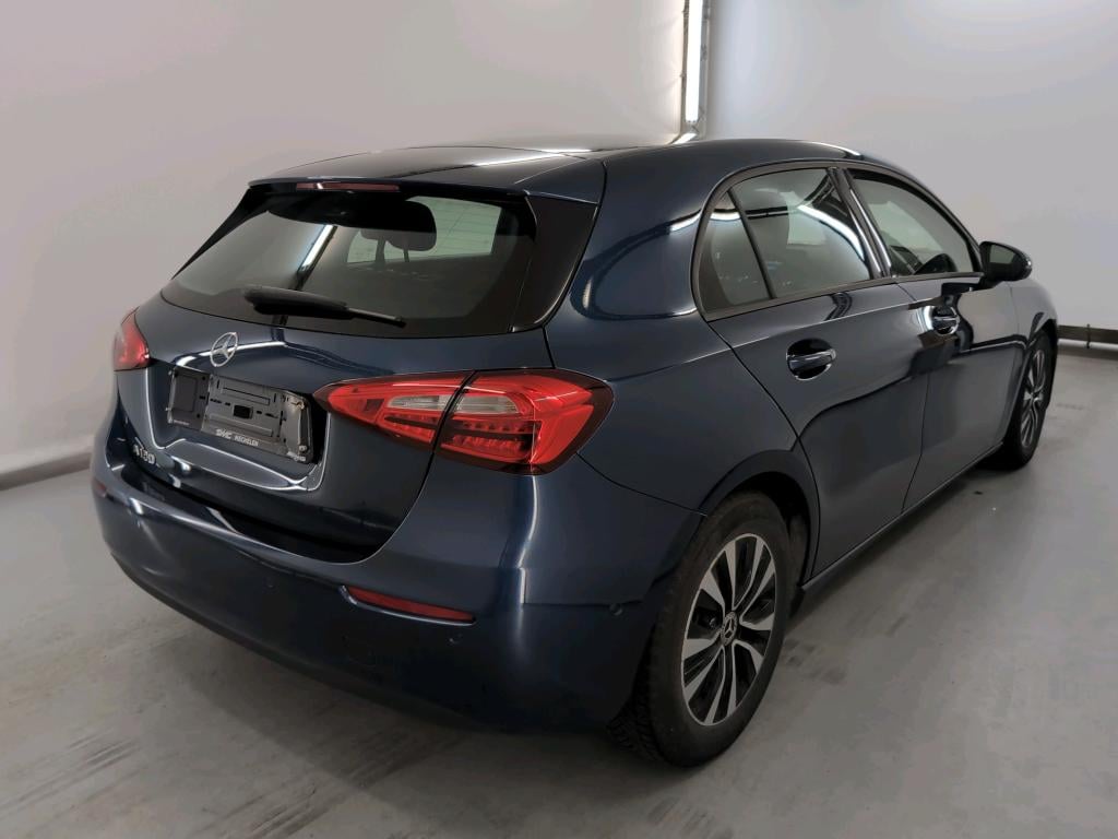 MERCEDES-BENZ A-CLASS 1.3 A 180 BUSINESS SOLUTION ESSENTIAL photo