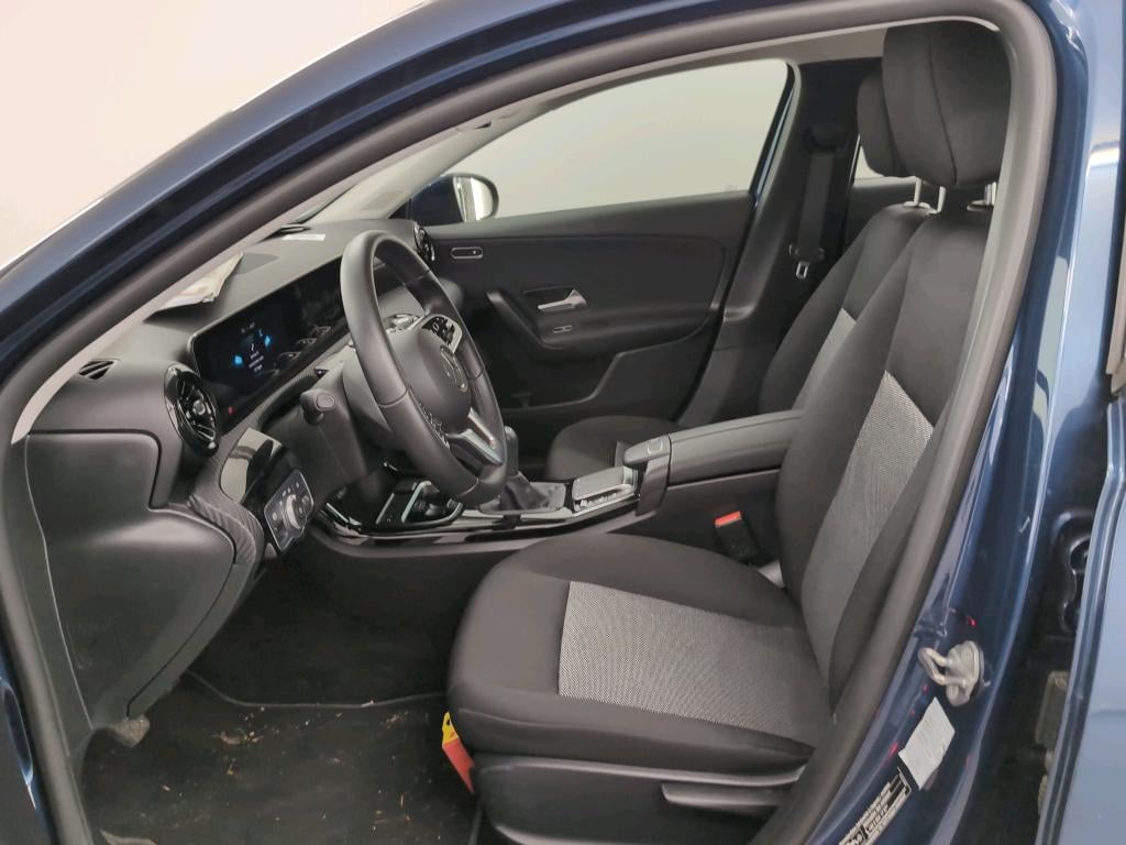 MERCEDES-BENZ A-CLASS 1.3 A 180 BUSINESS SOLUTION ESSENTIAL photo