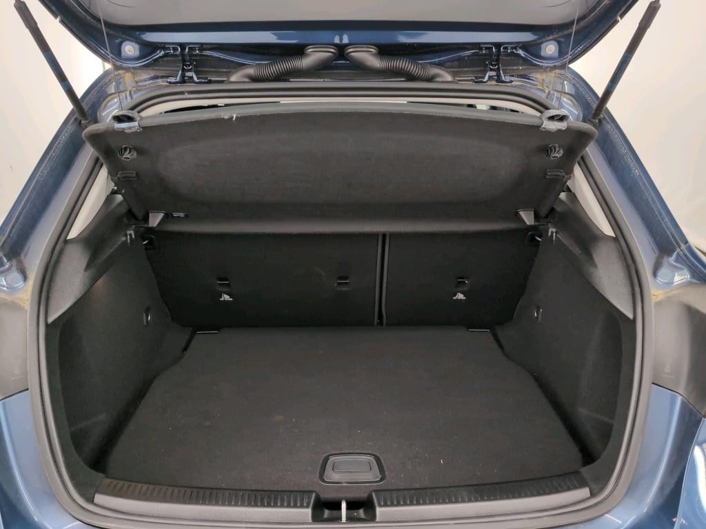 MERCEDES-BENZ A-CLASS 1.3 A 180 BUSINESS SOLUTION ESSENTIAL photo