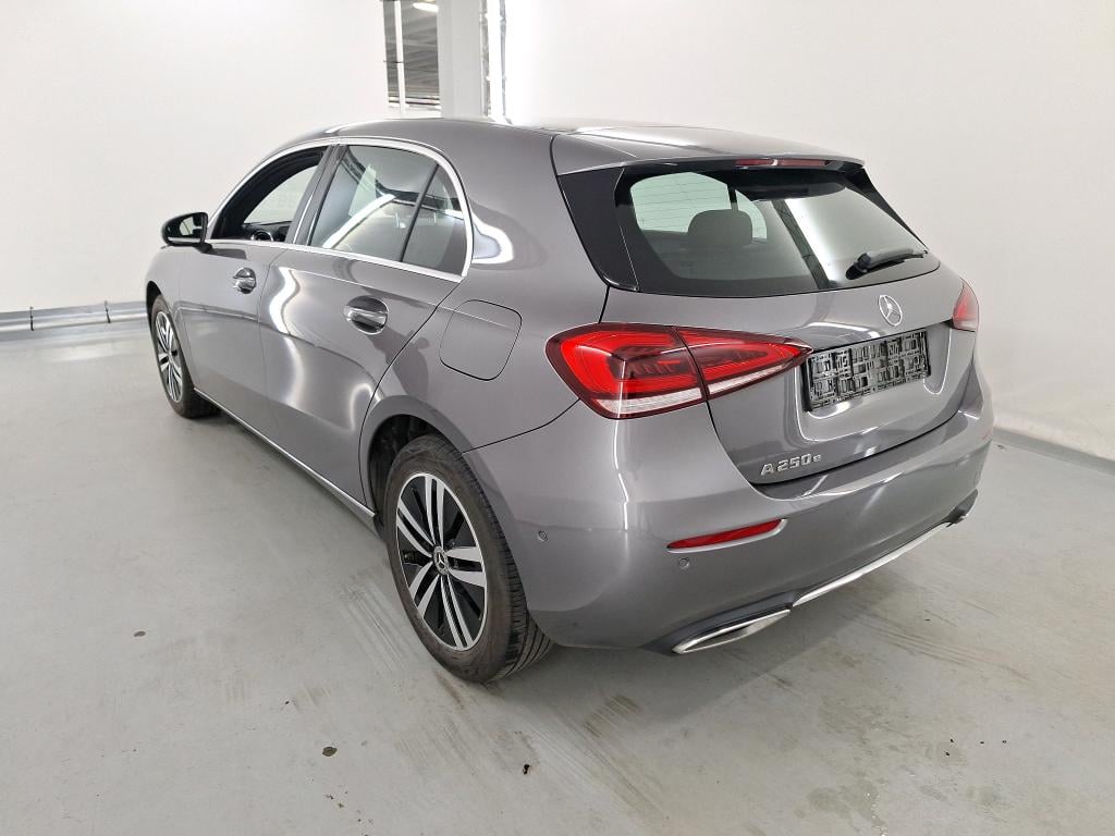 MERCEDES-BENZ A-CLASS 1.3 A 250 E DCT BUSINESS SOLUTION photo