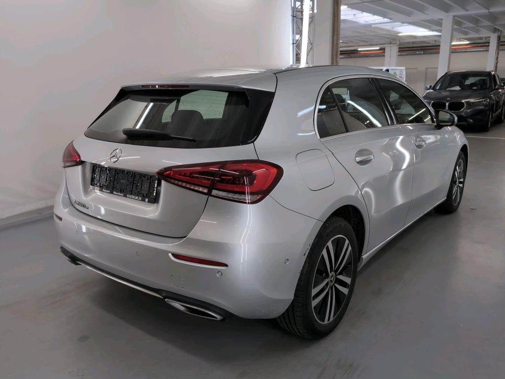 MERCEDES-BENZ A-CLASS 1.3 A 250 E DCT BUSINESS SOLUTION photo