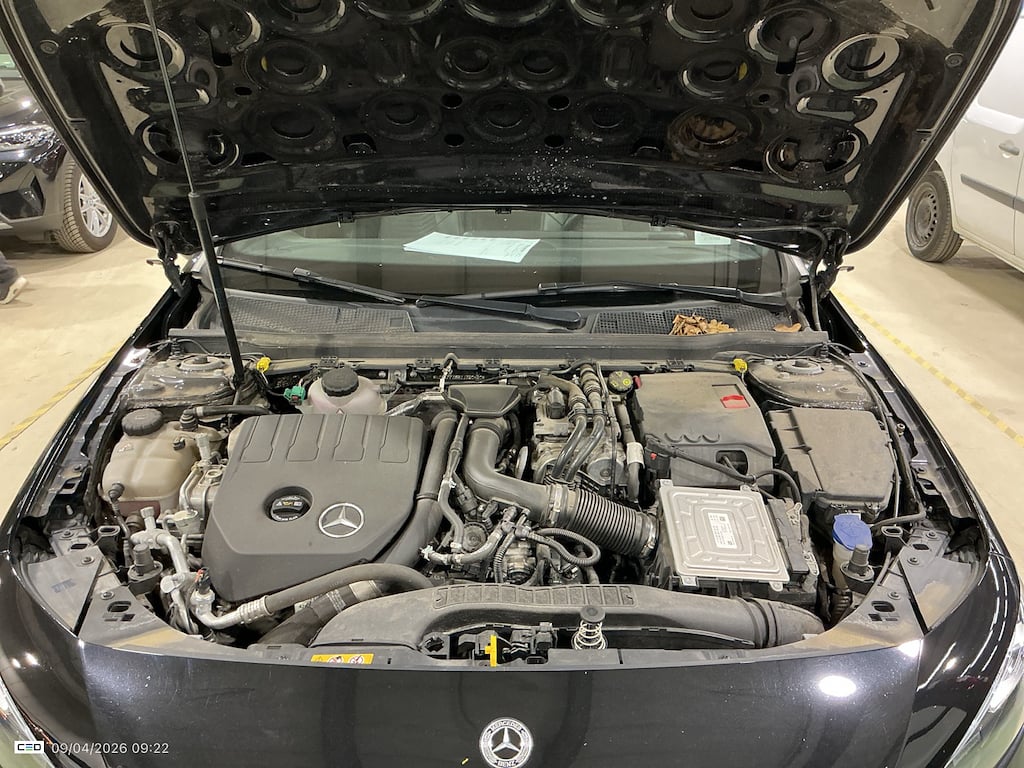 MERCEDES-BENZ A-CLASS LIMOUSINE 1.3 A 250 E DCT photo